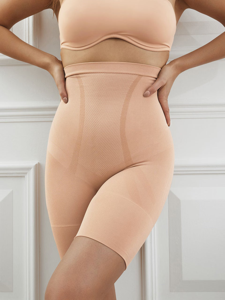 LUMIRA Shaping pant in Nude