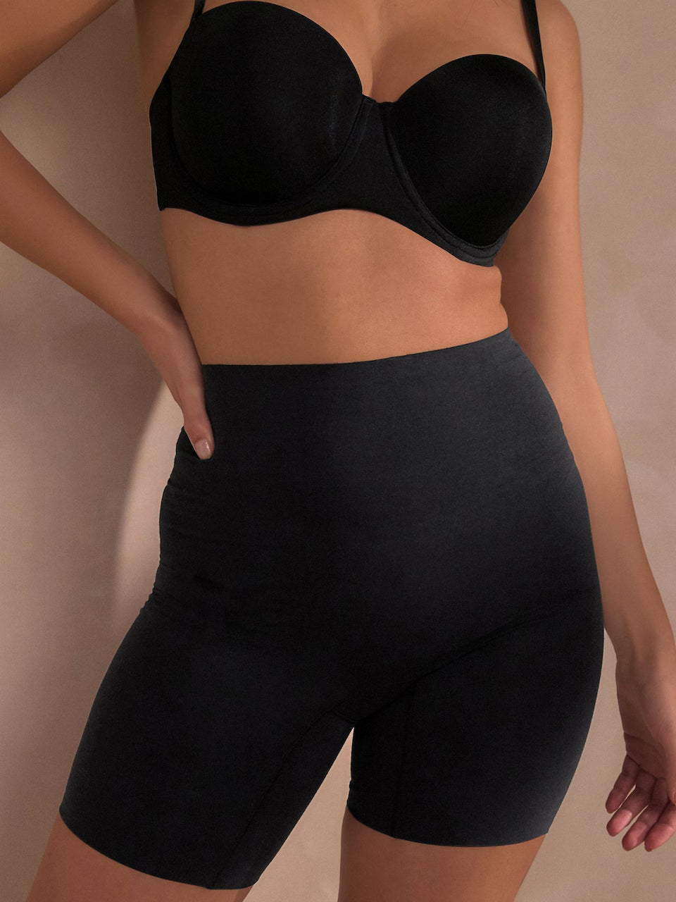 LUMIRA Shaping pant in Black
