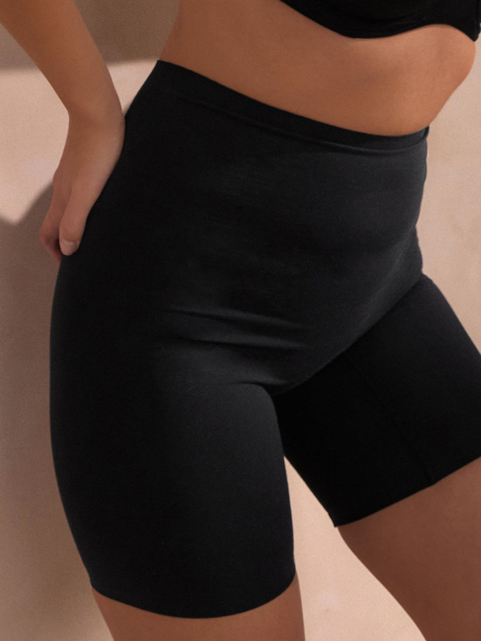LUMIRA Shaping pant in Black