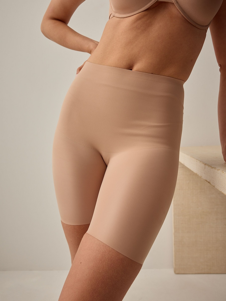 LUMIRA Shaping pant in Nude