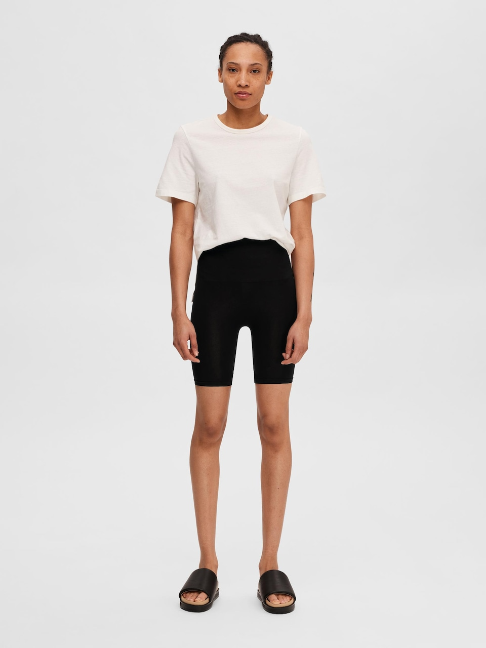 LUMIRA Skinny Shaping pant in Black