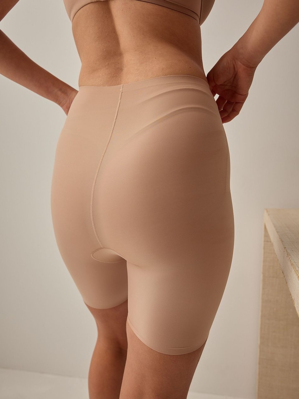 LUMIRA Shaping pant in Nude